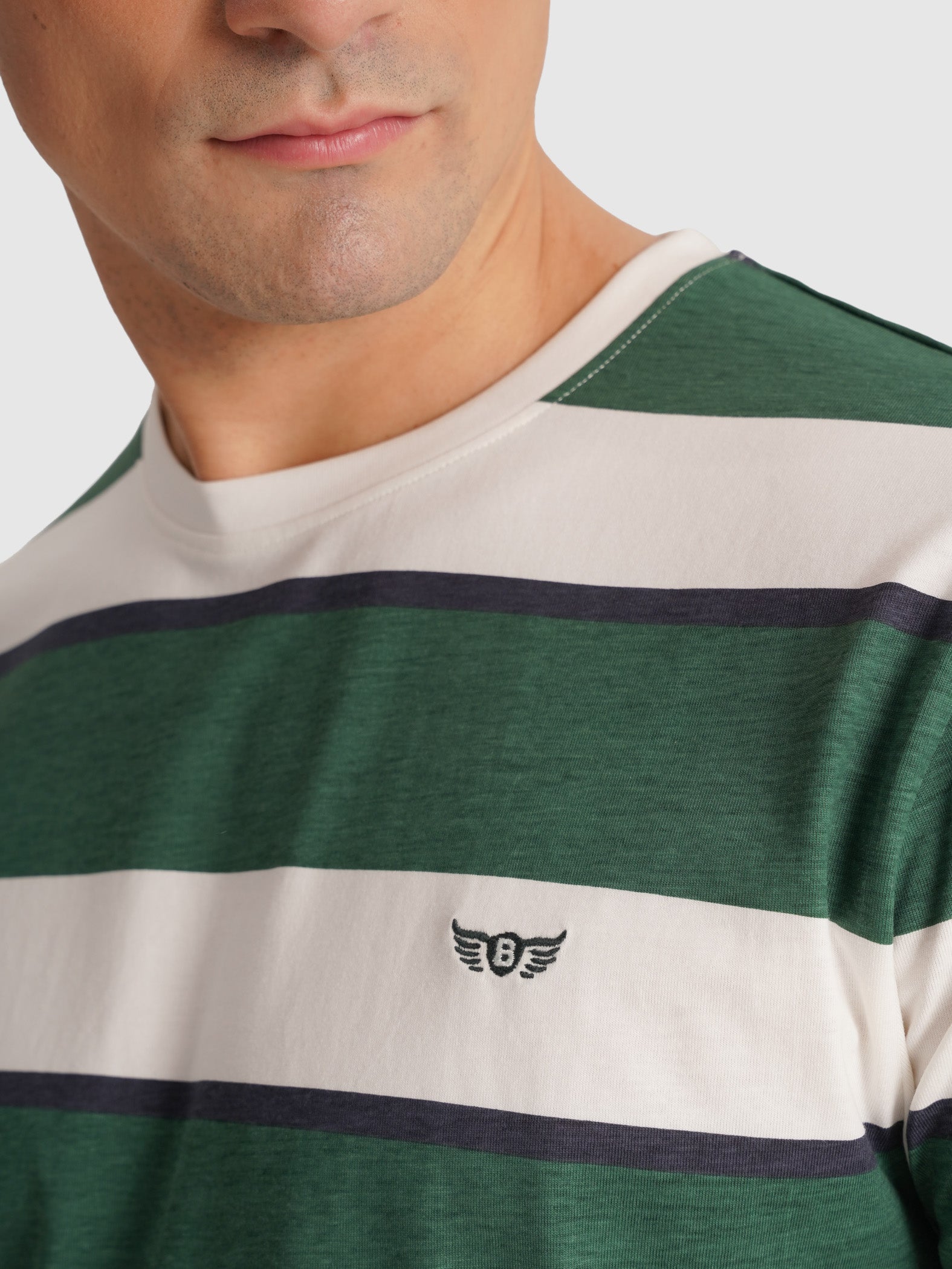 T-SHIRT VERDE MANGA CURTA REGULAR FIT MR. BLUE