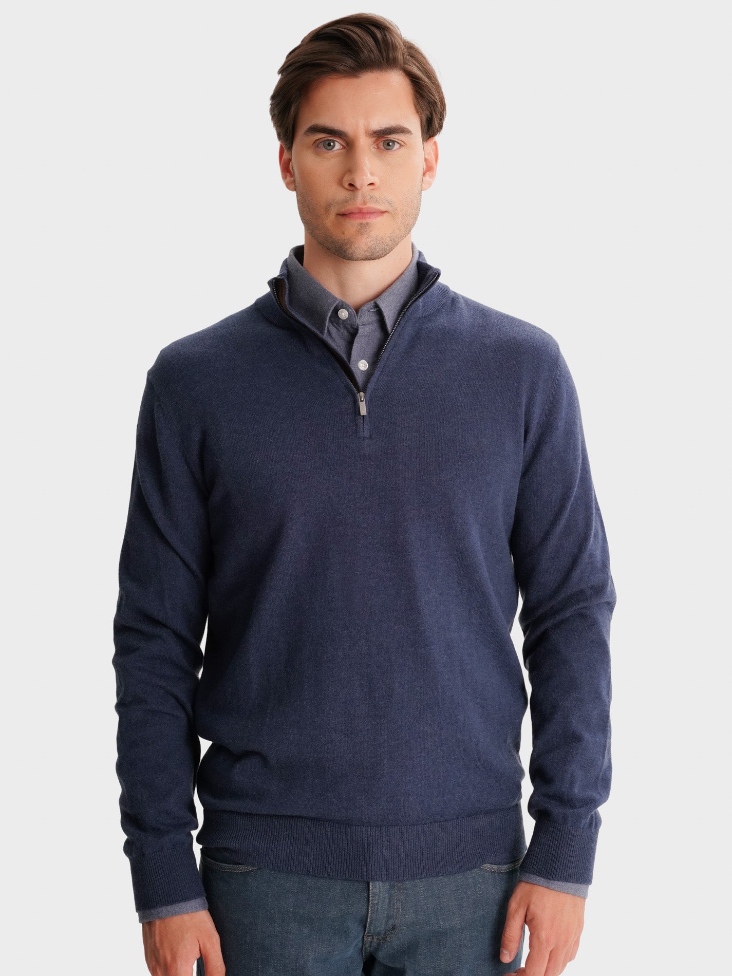 PULLOVER FINO AZUL COM COTOVELEIRA REGULAR FIT MR. BLUE