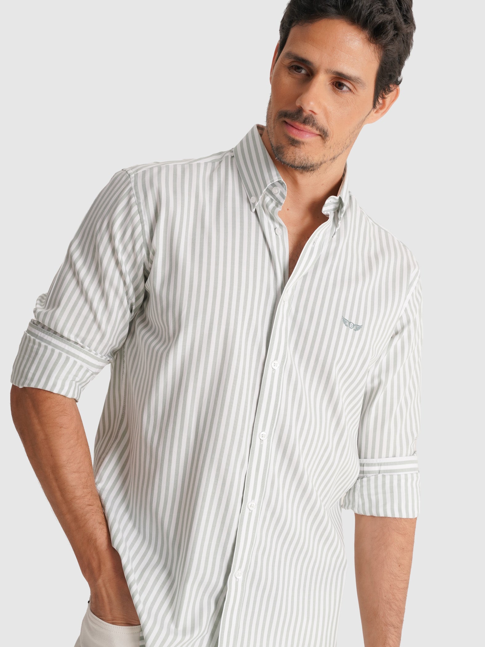 CAMISA OXFORD VERDE MANGA COMPRIDA REGULAR FIT MR. BLUE