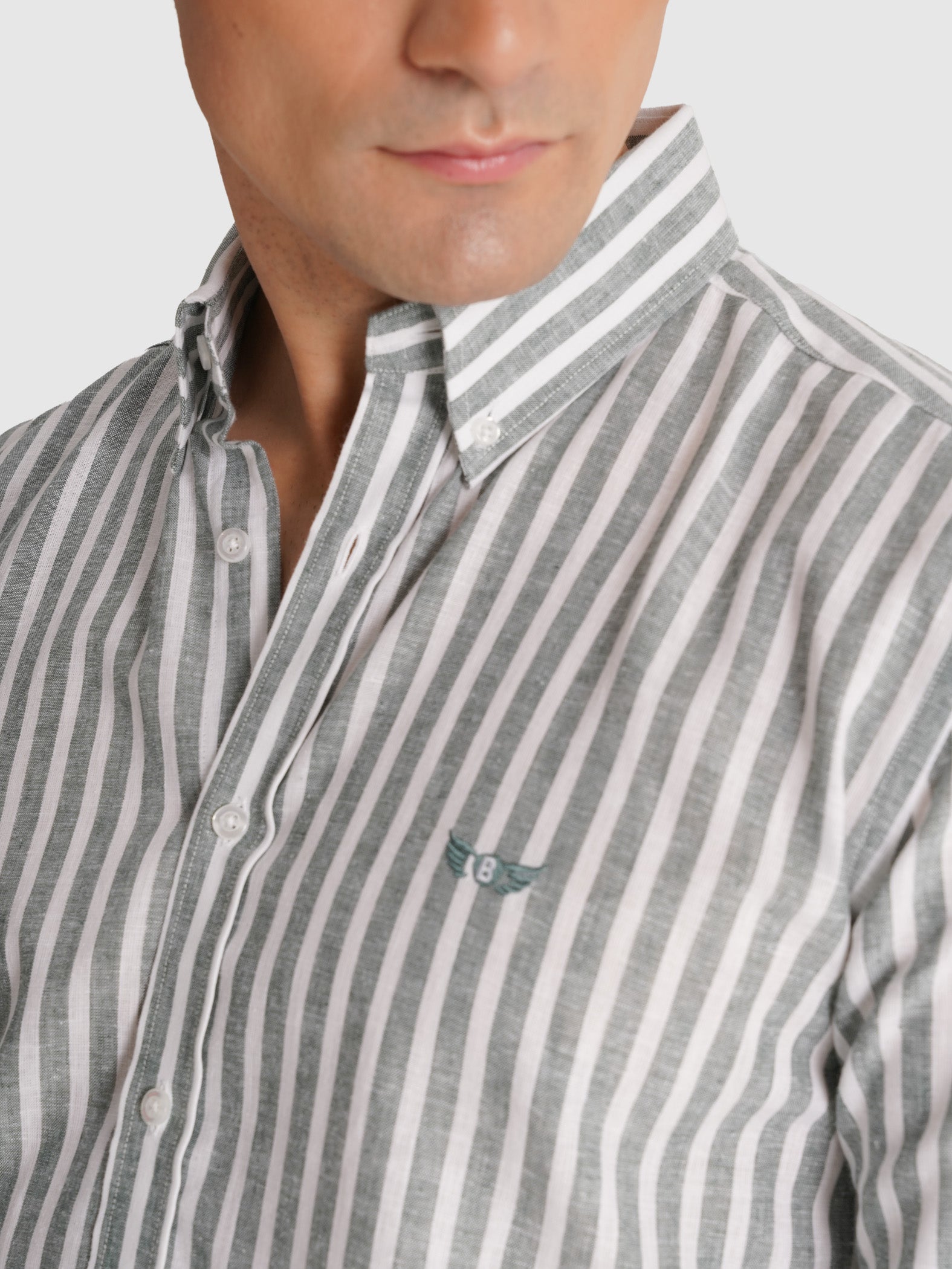 CAMISA MANGA LARGA VERDE REGULAR FIT MR. AZUL