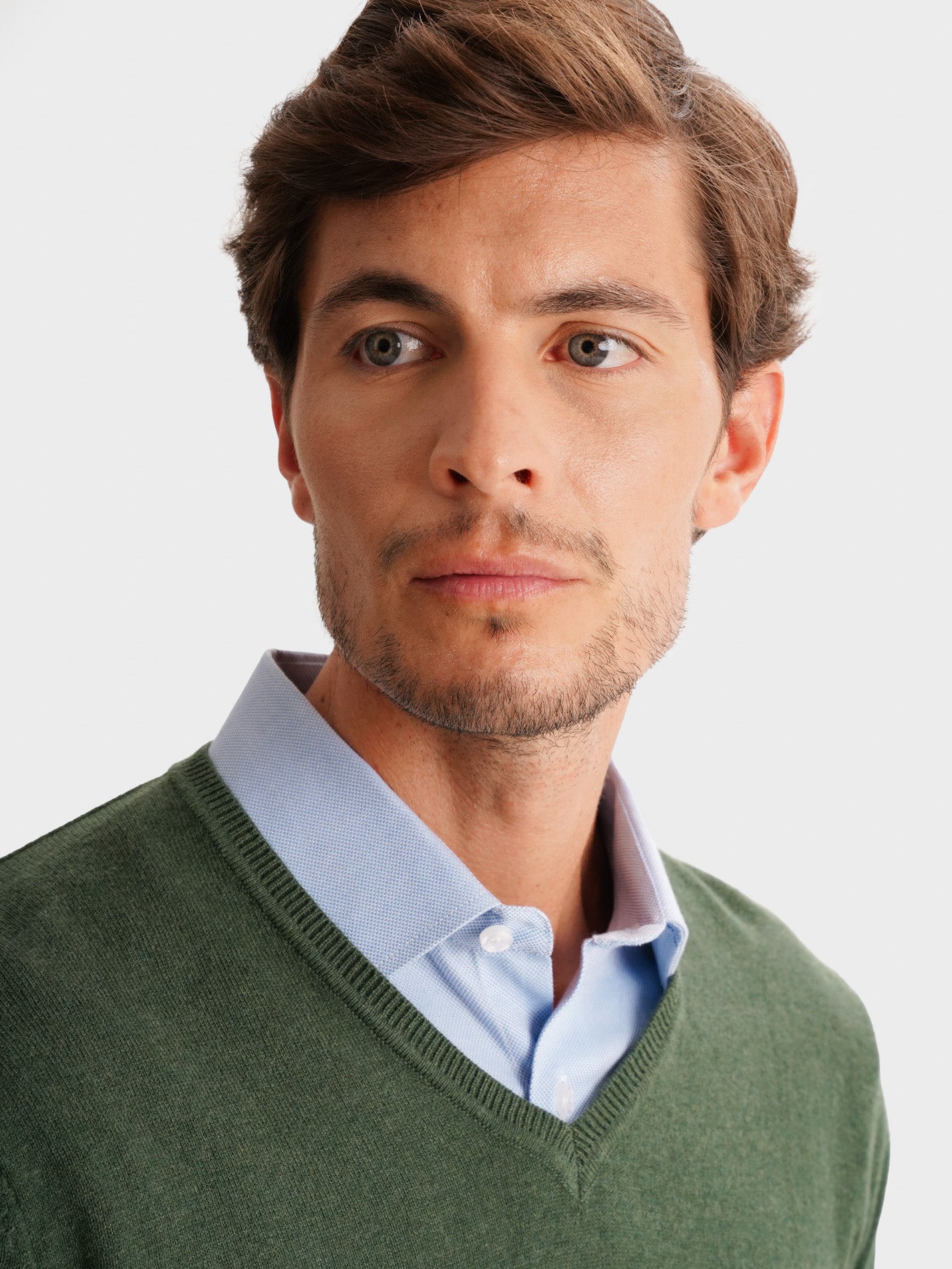 PULLOVER FINO VERDE COM COTOVELEIRA REGULAR FIT MR. BLUE