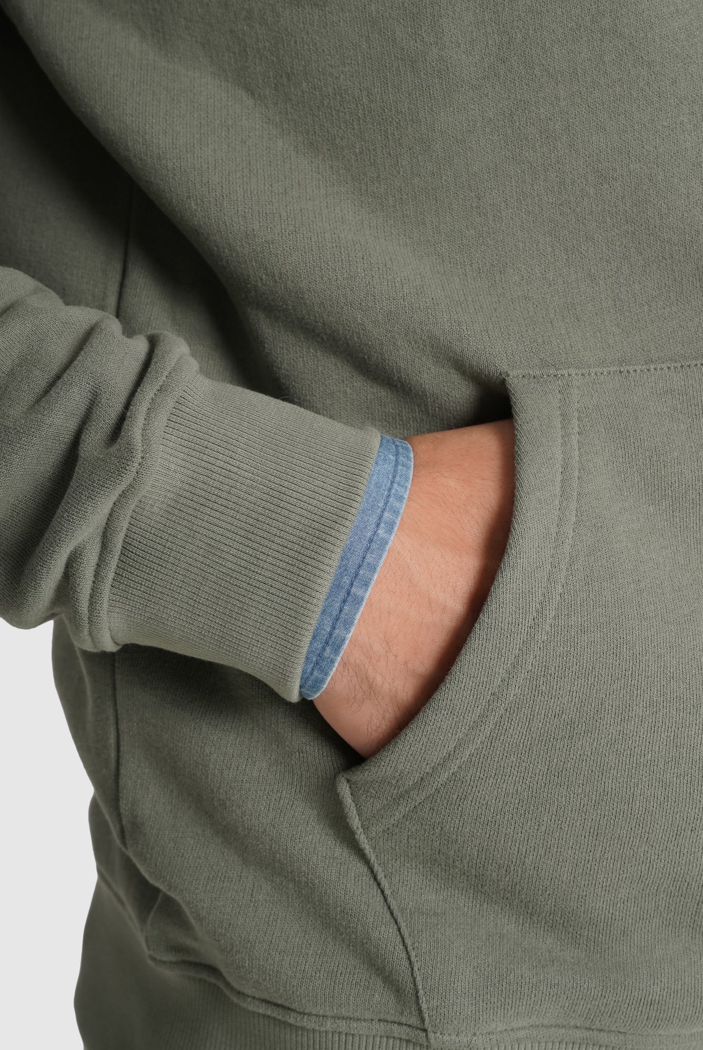 Hoodie Verde Manga Comprida Regular Fit Mr. Blue