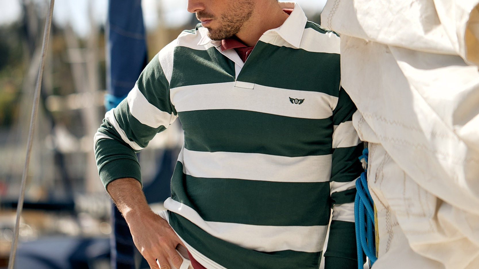Polos, rugbies e hoodies masculinos da coleção Summer Stories Mr. Blue com promoção de -40% na compra da 2ª unidade.