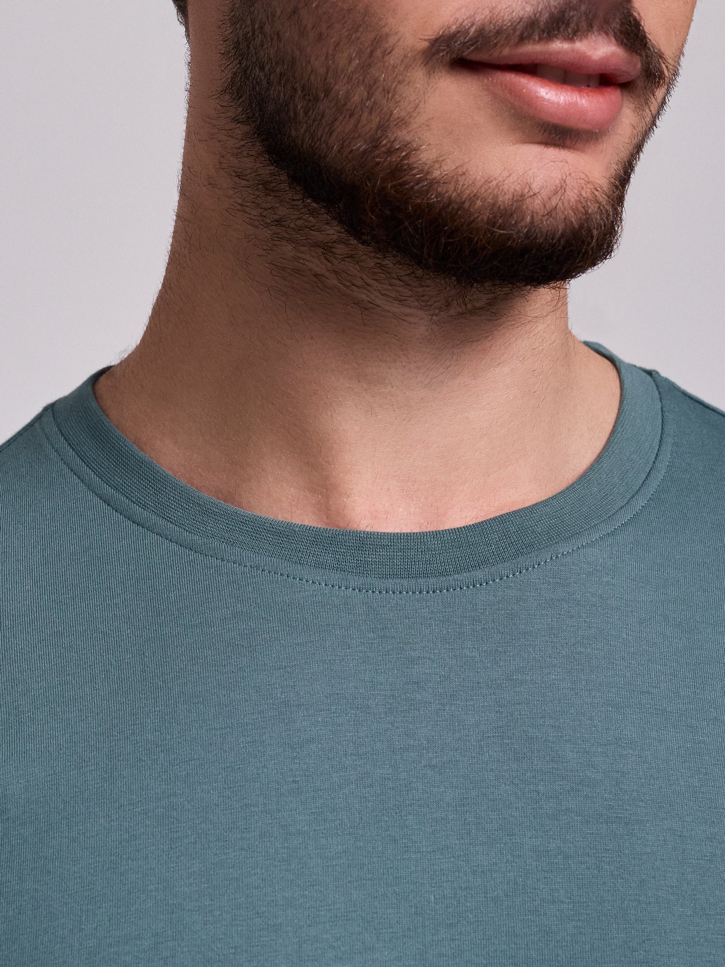 T-SHIRT ALGODÃO VERDE MANGA CURTA REGULAR FIT MR. BLUE