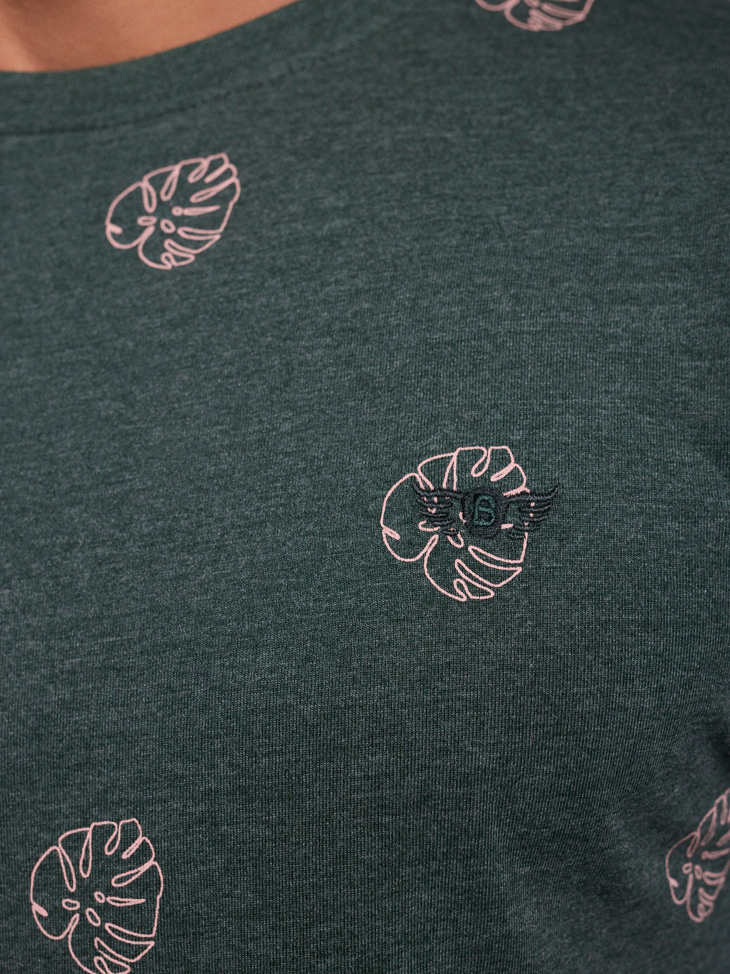 T-SHIRT ALGODÃO VERDE MANGA CURTA REGULAR FIT MR. BLUE