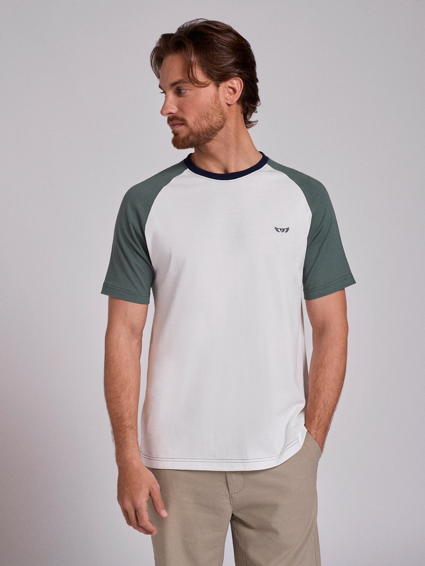 T-SHIRT ALGODÃO BRANCA MANGA CURTA REGULAR FIT MR. BLUE