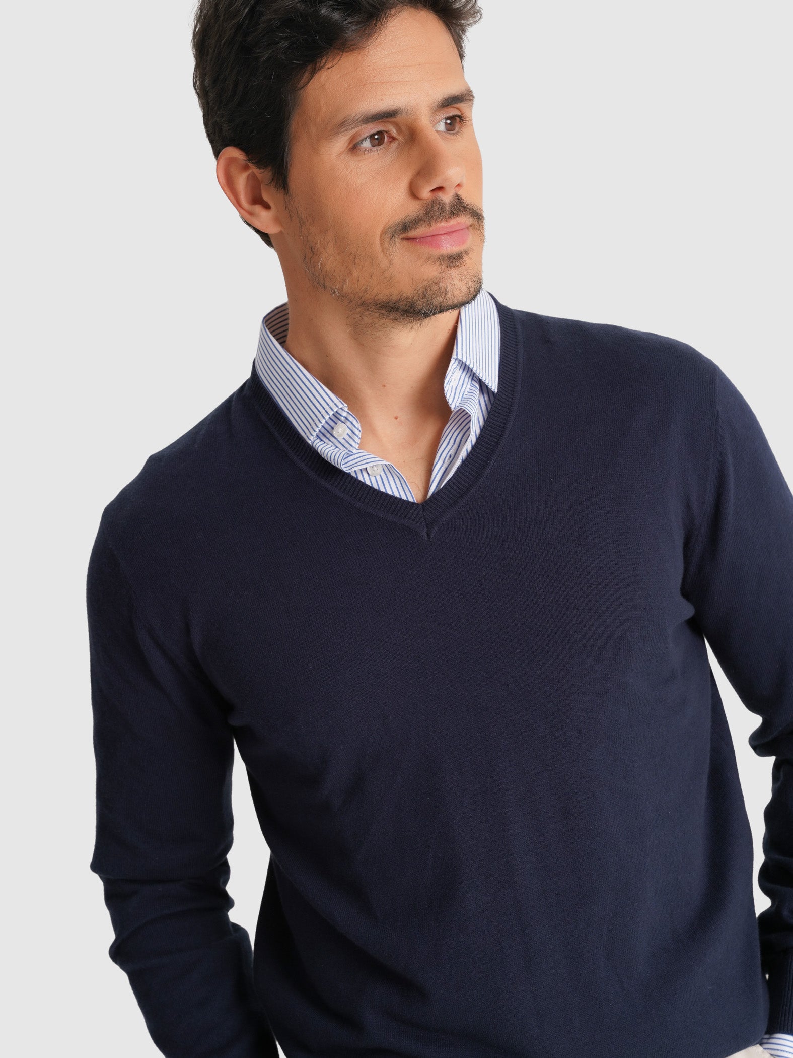 PULLOVER AZUL COM COTOVELEIRA REGULAR FIT MR. BLUE