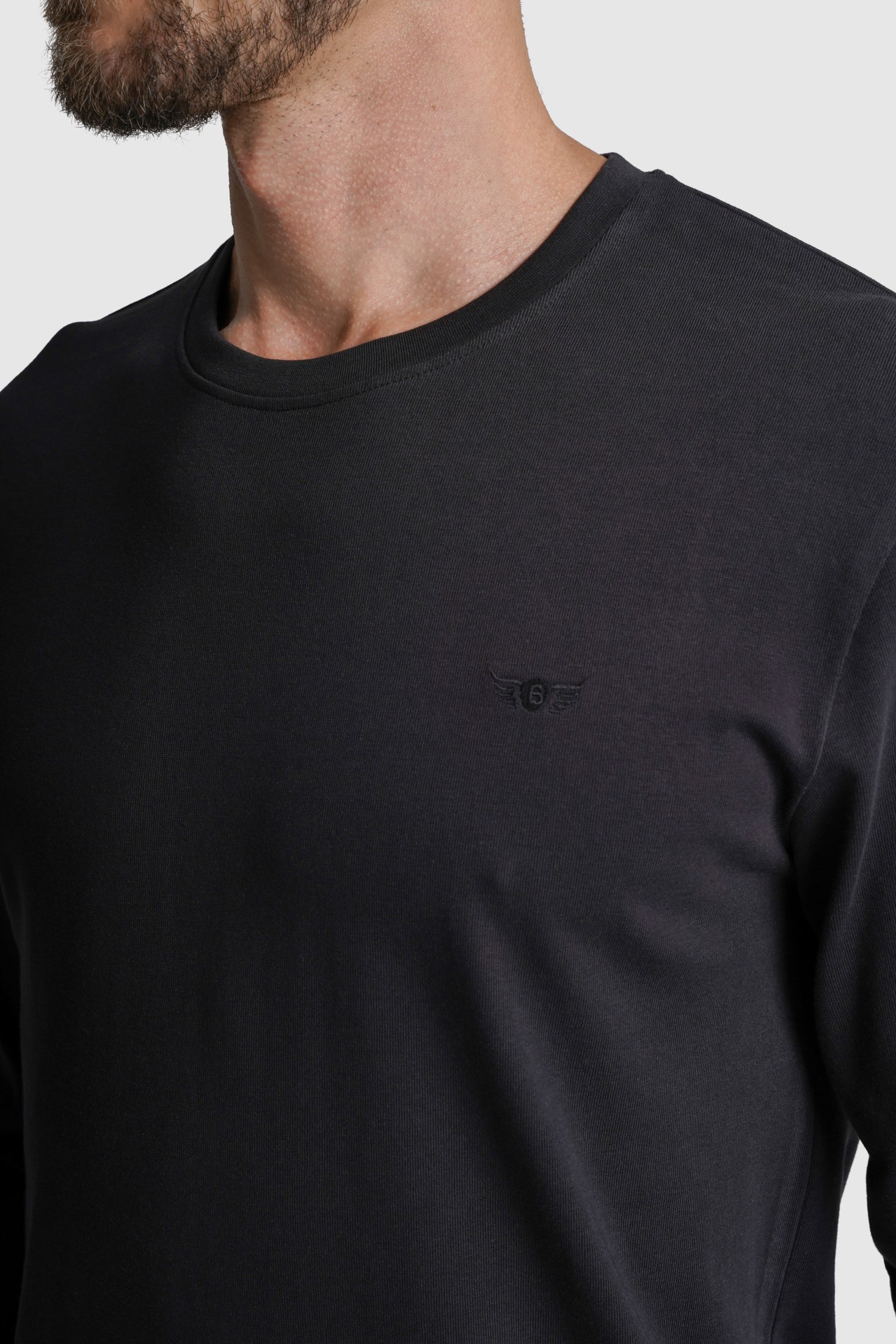 T-SHIRT ALGODÃO PRETA LISA MR. BLUE