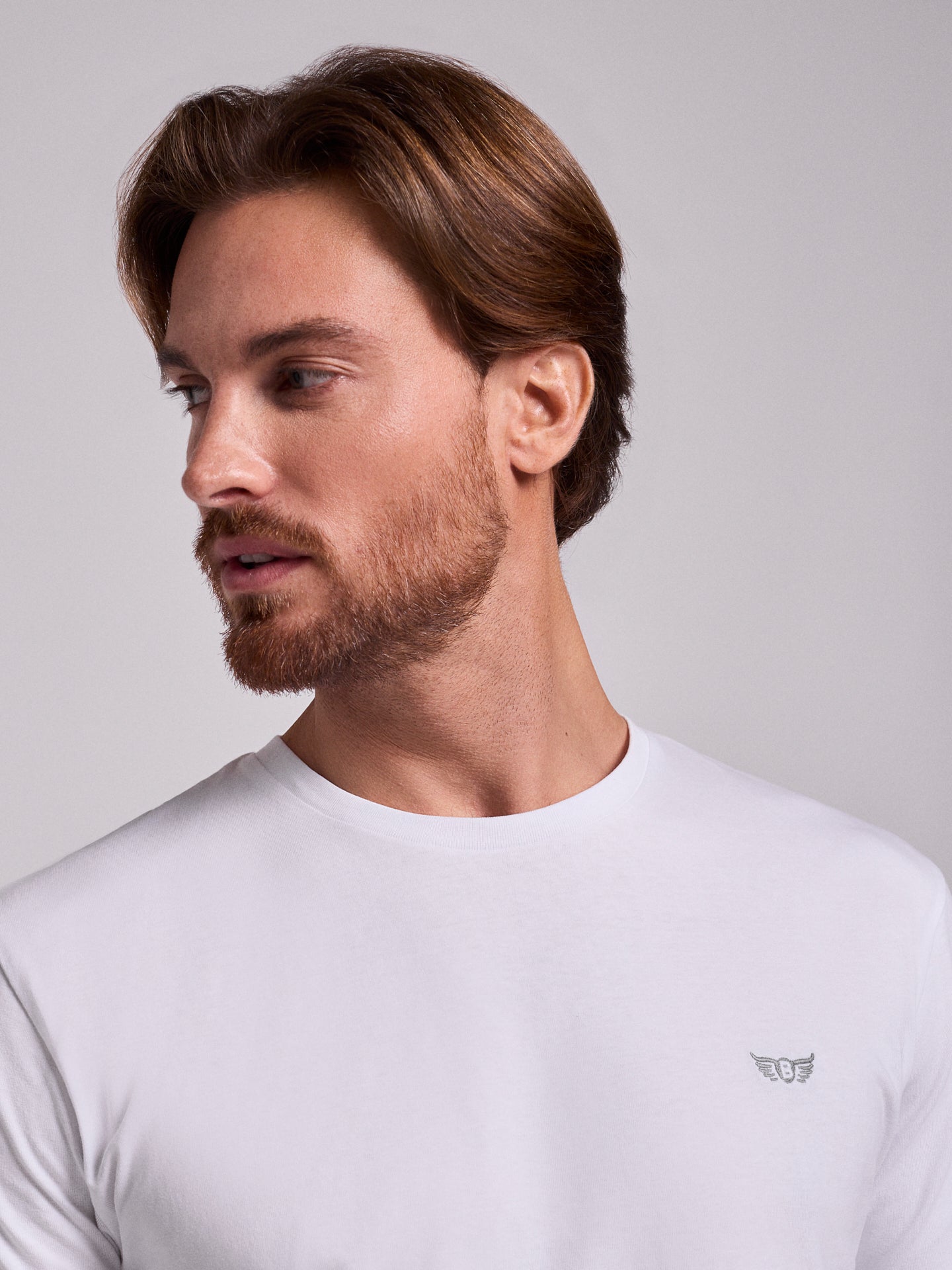 T-SHIRT ALGODÃO BRANCA MANGA CURTA REGULAR FIT MR. BLUE