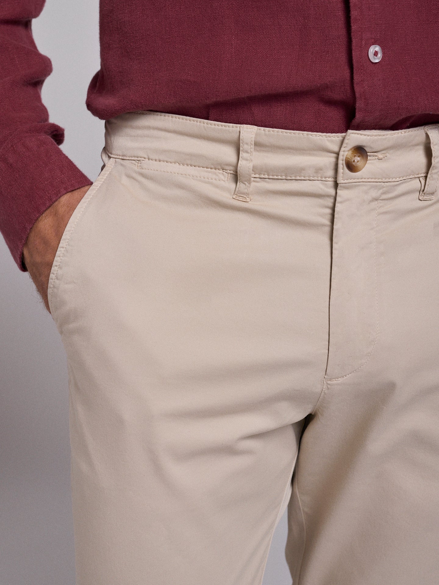 CALÇAS ALGODÃO BEGES REGULAR FIT MARK BELLUCCI