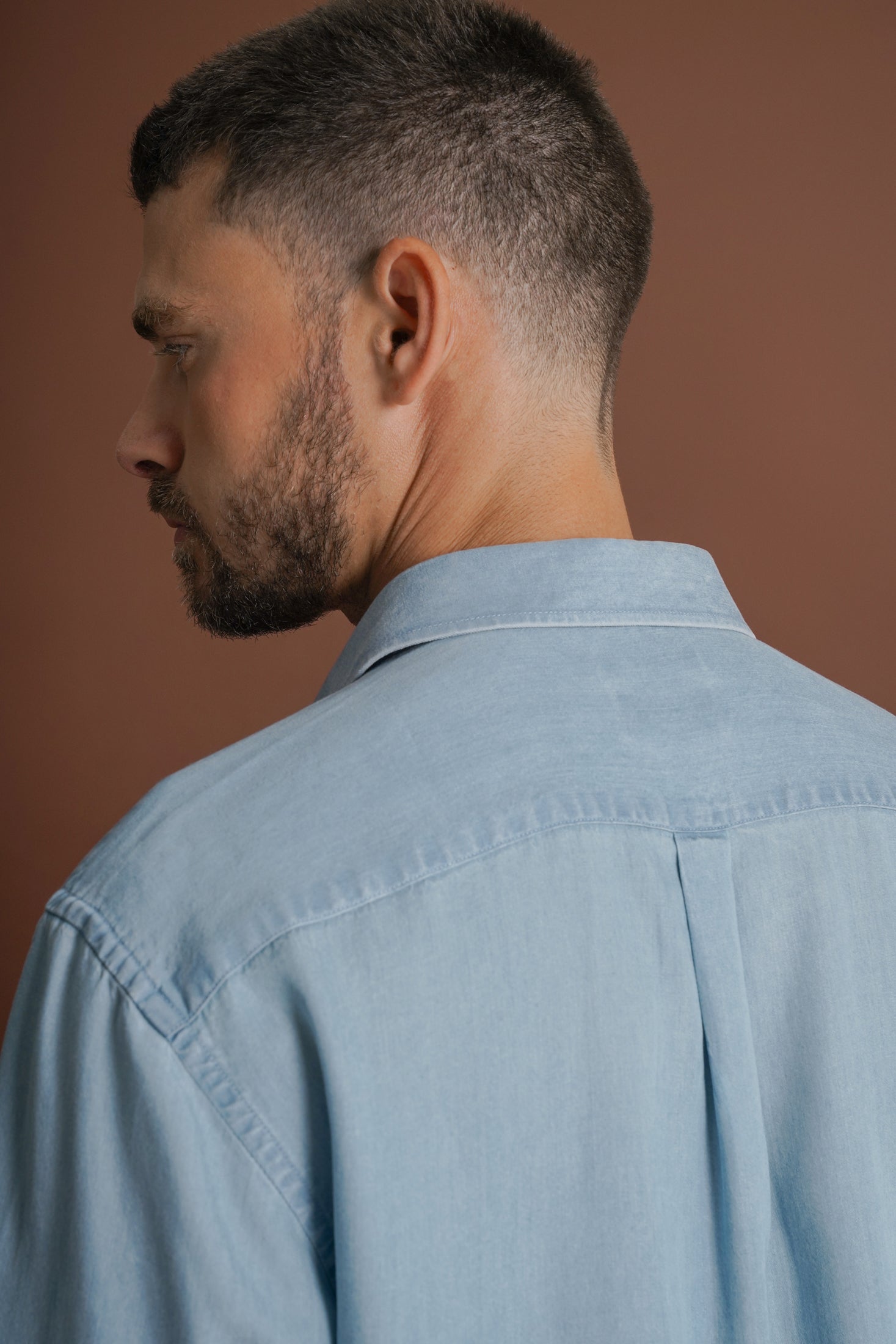 CAMISA TENCEL TAILORED FIT AZUL LISA MARK BELLUCCI