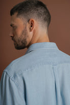 CAMISA TENCEL TAILORED FIT AZUL LISA MARK BELLUCCI