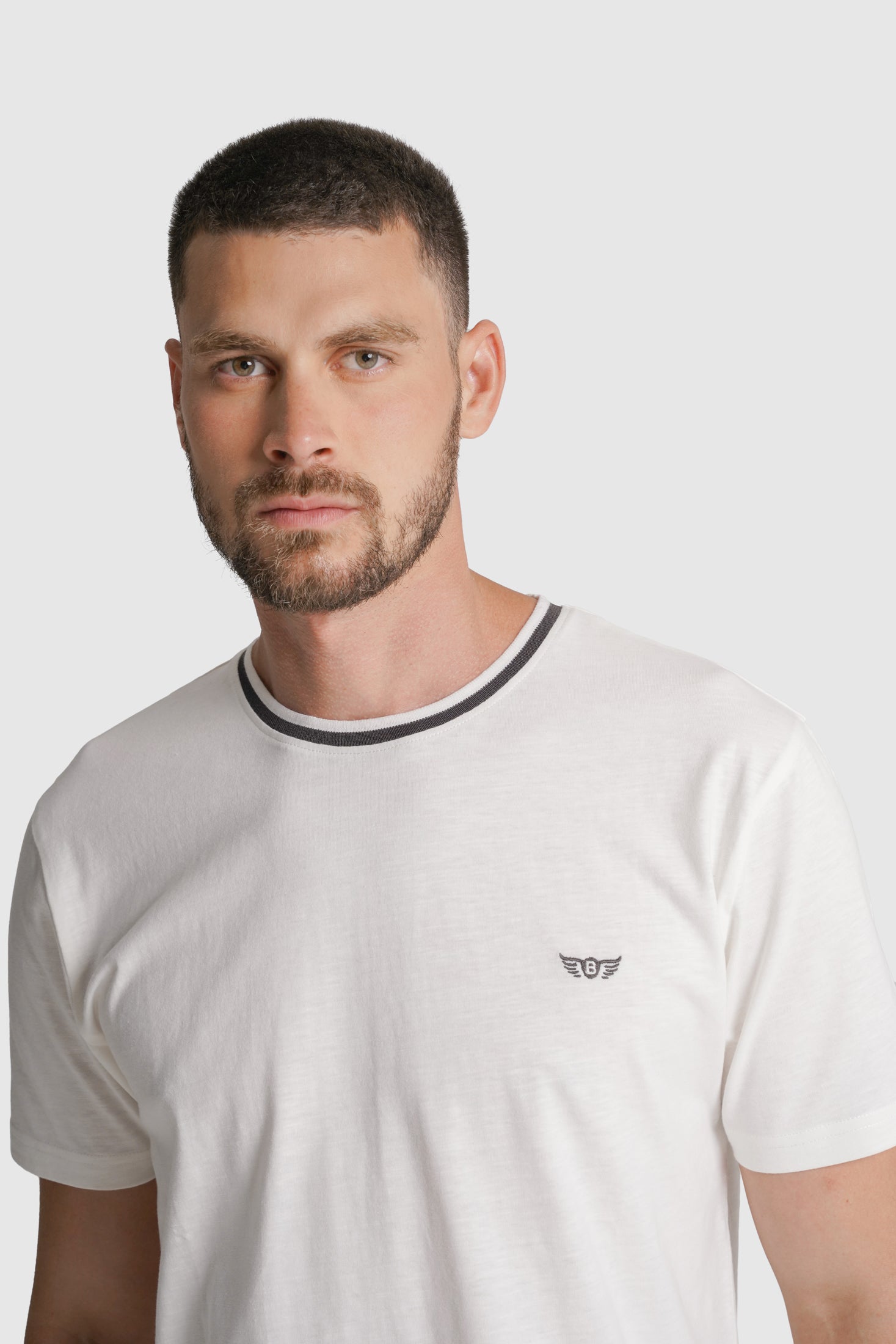 T-SHIRT ALGODÃO REGULAR FIT CRU LISA MR. BLUE
