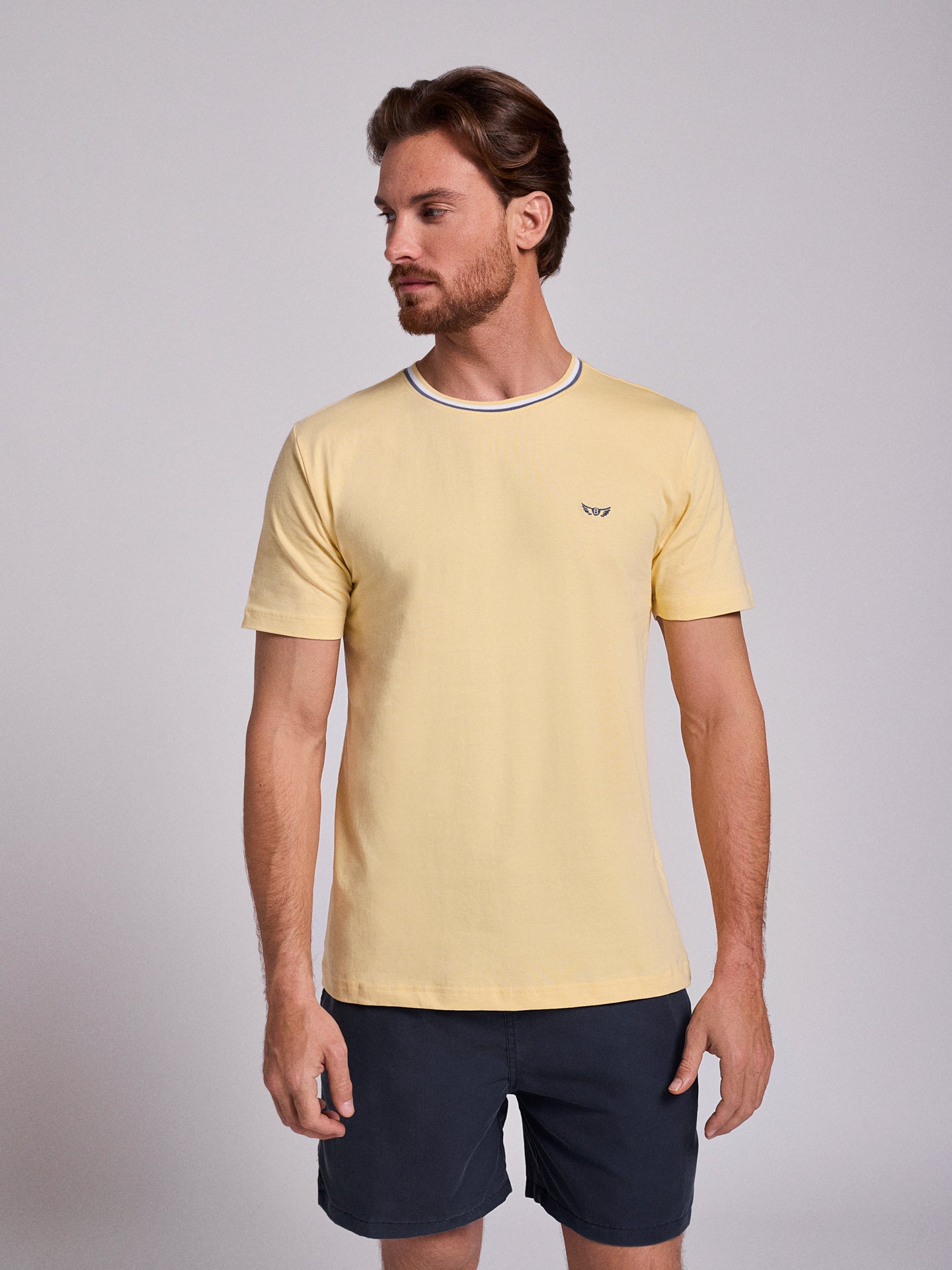 T-SHIRT ALGODÃO AMARELA MANGA CURTA REGULAR FIT MR. BLUE