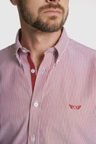 CAMISA FIL-A-FIL REGULAR FIT BORDEAUX ÀS RISCAS MR. BLUE