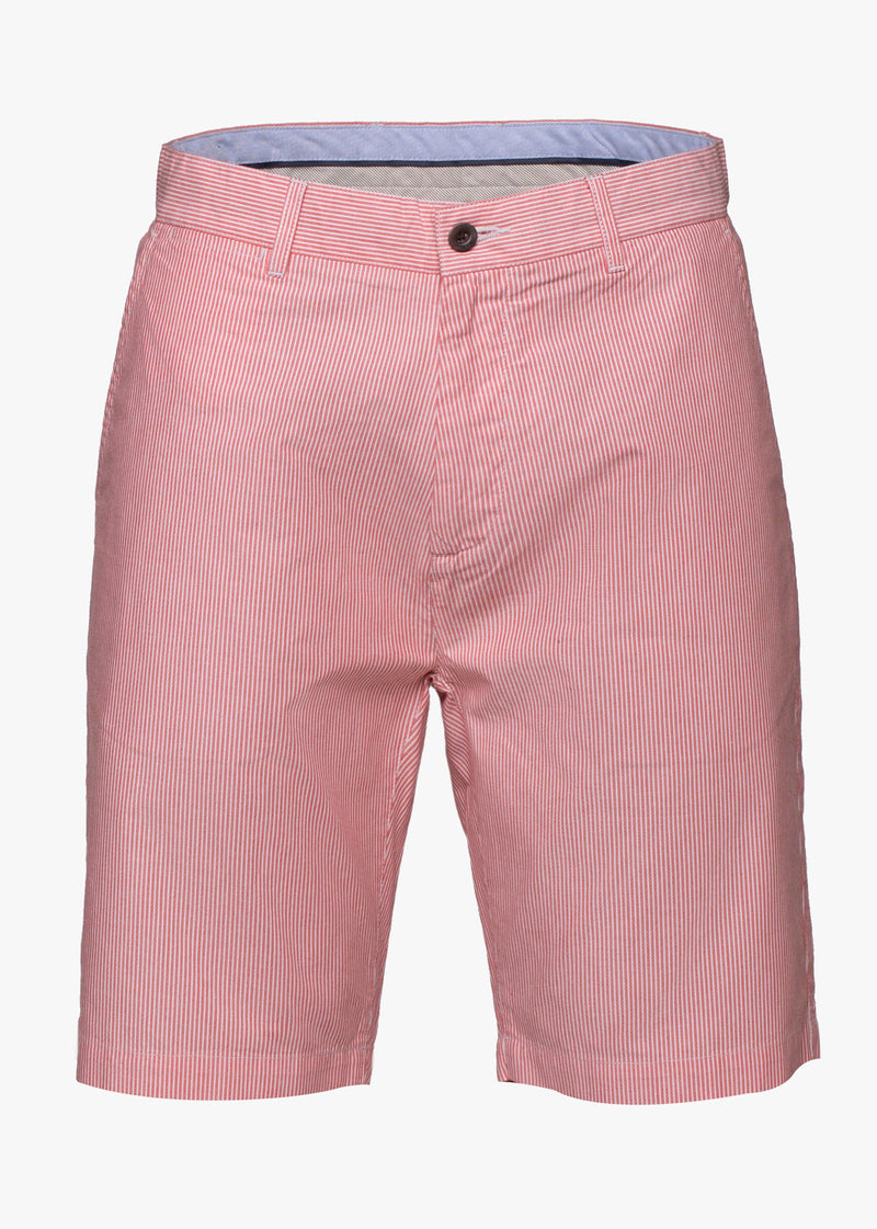 Classic Bermuda shorts with thin stripes and waistband detail