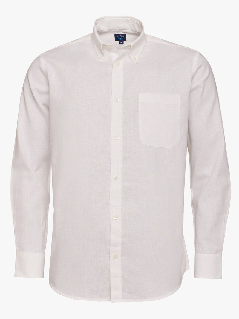 Camisa blanca de lino en forma regular