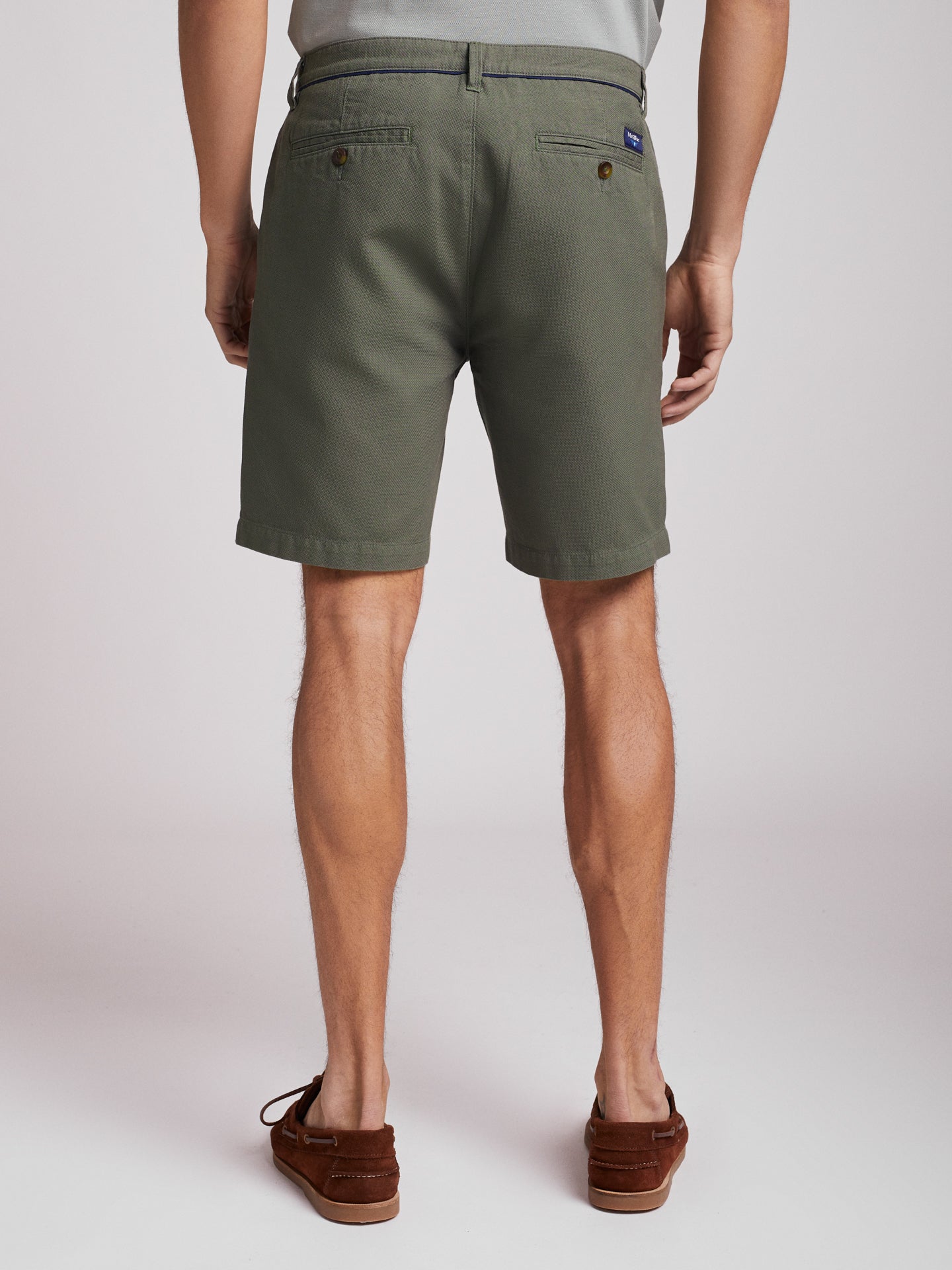 Khaki green structured Chino shorts in casual fit cotton – Mr Blue