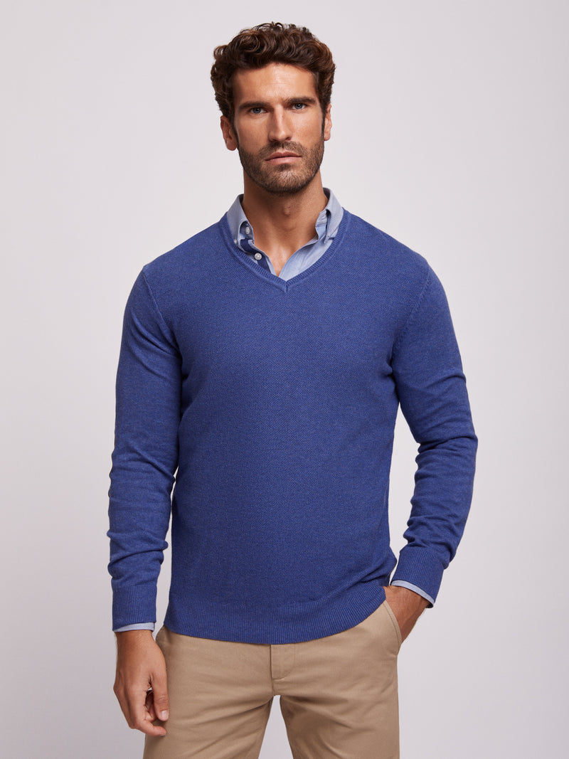 Strong blue cotton V-neck sweater with elbow pads